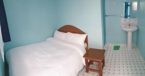 Yhden hengen deluxe-huone | Työpöytä, vuodevaatteet