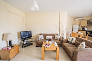 TV, DVD player - Apt. Kyla, Lovely 2BDR Ayia Napa Apt with Communal Pool, Close to Nissi Avenue (Ayia Napa)