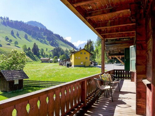 Lovely apartment for 8 guests with WIFI, TV, balcony and panoramic view