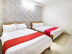 Superior Quadruple Room | Free WiFi - OYO 932 Anthony Hotel (Ho Chi Minh City)