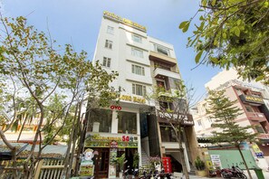 Mặt tiền nơi lưu trú