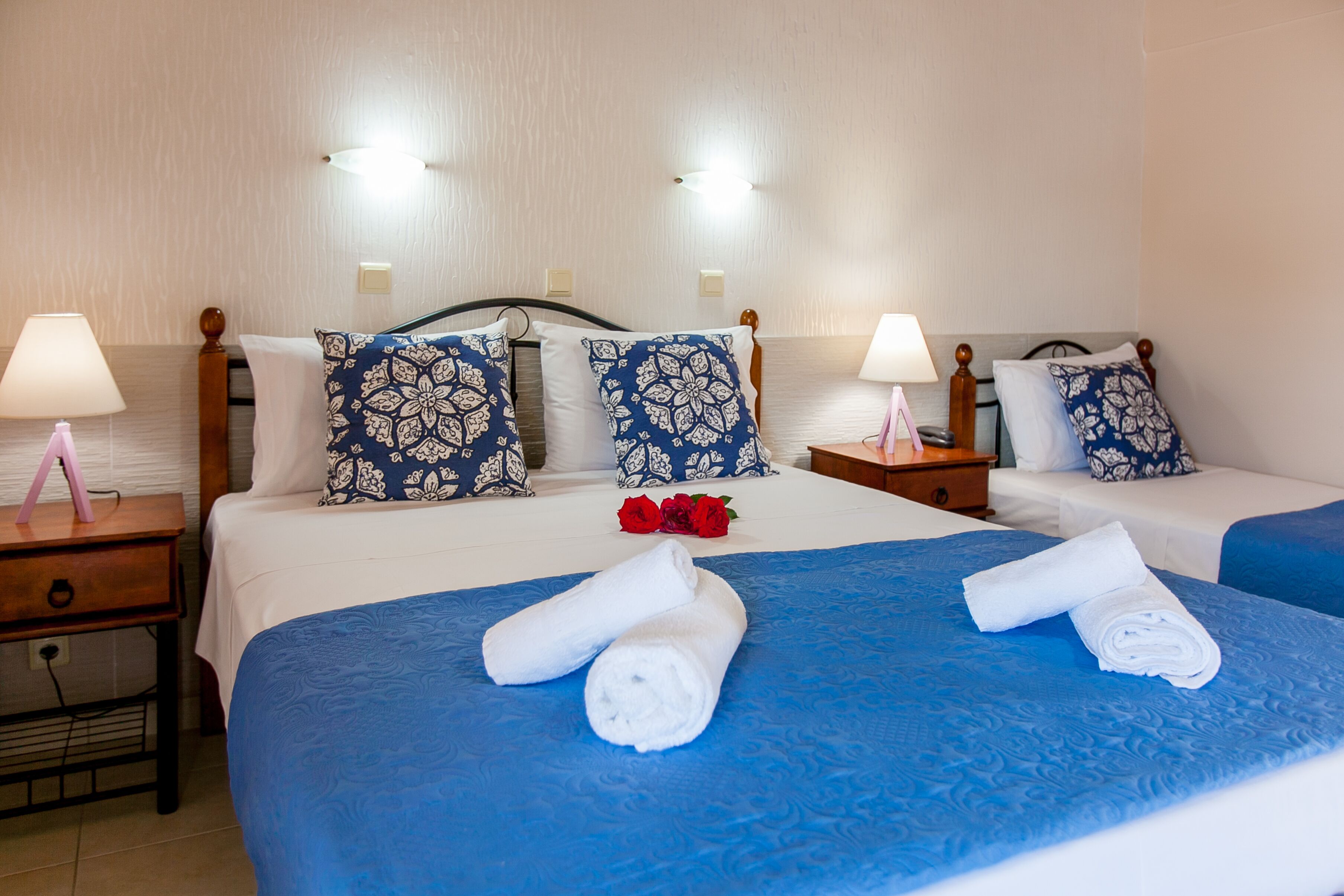 Free WiFi, bed sheets