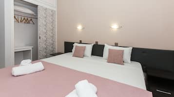 Double or Twin Room | Free WiFi, bed sheets