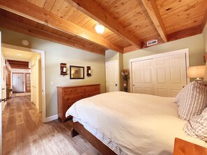 4 camere, ferro/asse da stiro, Wi-Fi, lenzuola