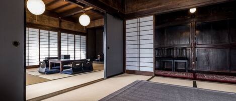 Private Vacation Home | 1 bedroom, iron/ironing board, free WiFi