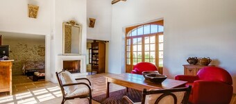 Sauveterre Pool Escape