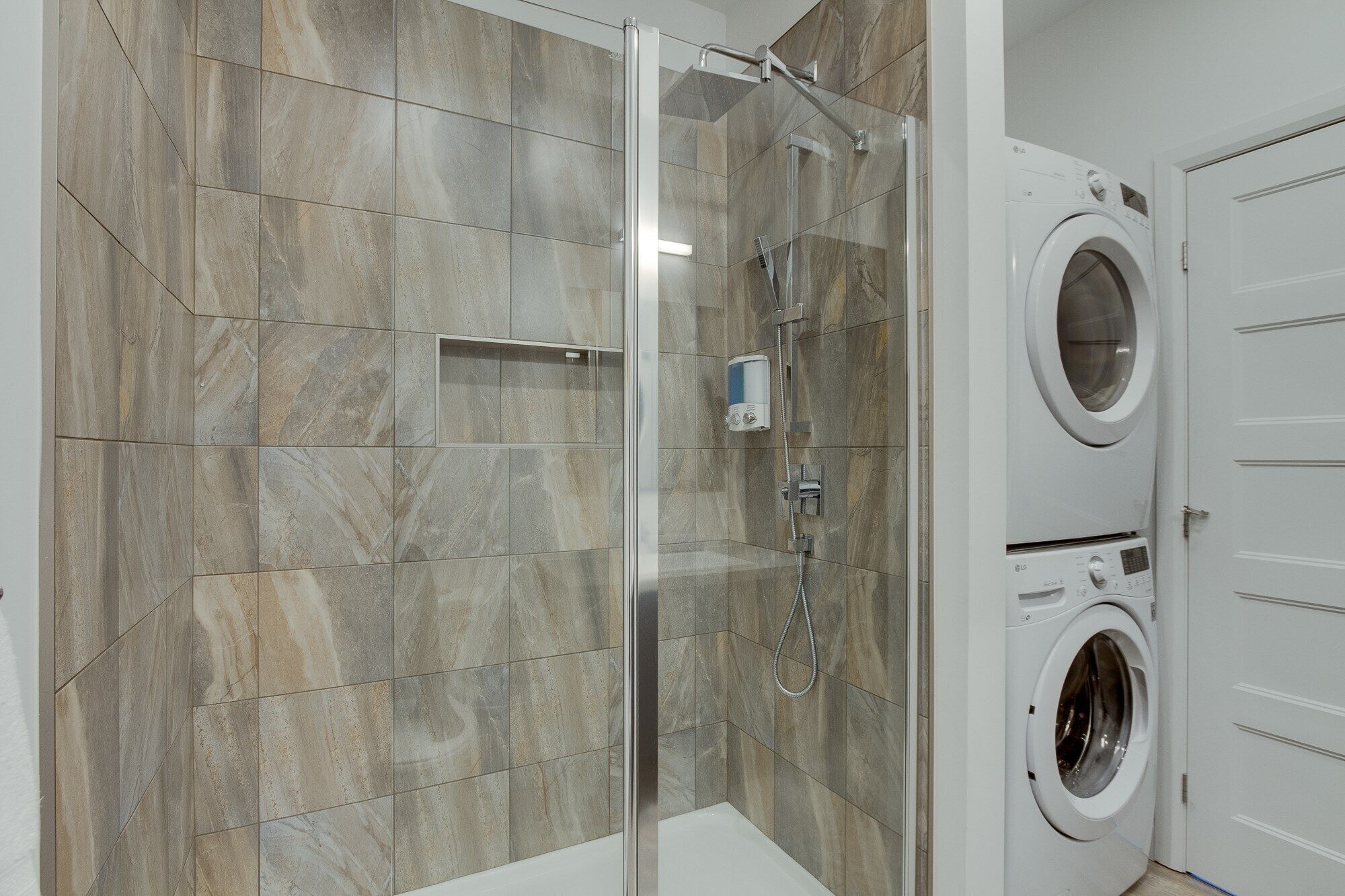 The Kaméléon, The Halo