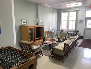 Game room - The Couvent, 203 - Queen bedroom (Sainte-Anne-des-Monts)