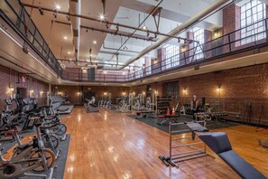 Unclassified image, 4 of 37, button - Sosuite | 3BR Loft w Gym, Lounge, Shared Laundry (Philadelphia)