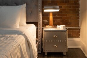 3 bedrooms, iron/ironing board, WiFi, bed sheets - Sosuite | 3BR Loft w Gym, Lounge, Shared Laundry (Philadelphia)