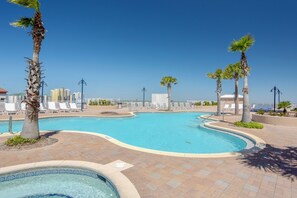 Opvarmet pool