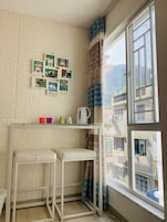 基础四人房, 2 间卧室, 无烟房, 山景（预订后请务必与酒店联络以取得详细的入住指示） | 遮光窗帘、熨斗/熨板、免费 WiFi、床单