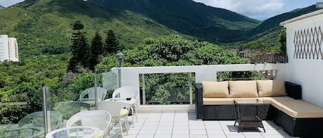Sun deck