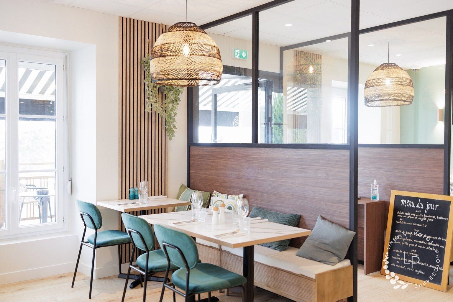 Se sirven desayunos, comidas, cenas y cocina francesa 