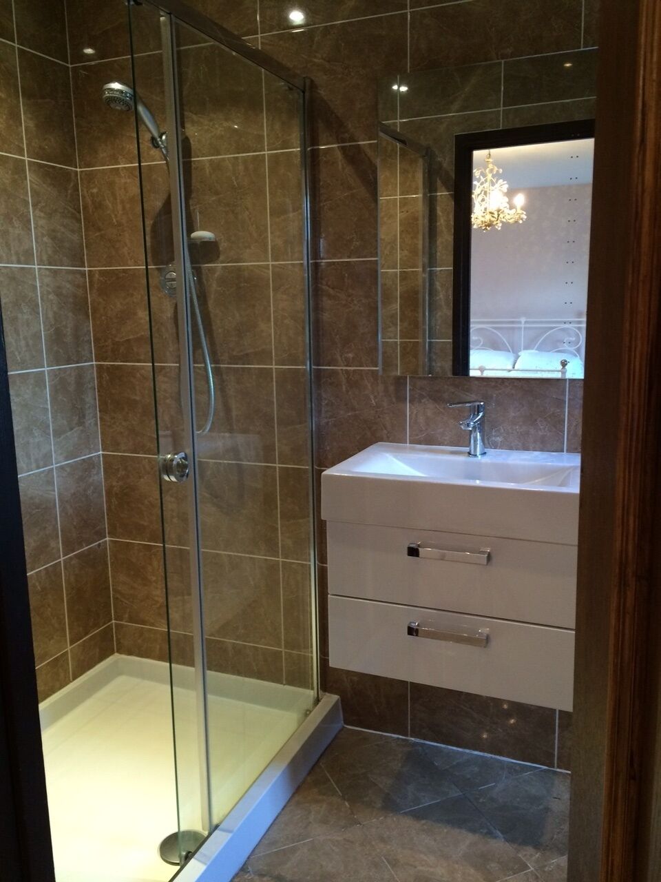 Combined shower/tub, hair dryer, towels, soap