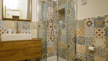 Doccia, articoli per l'igiene personale ecosostenibili, asciugacapelli