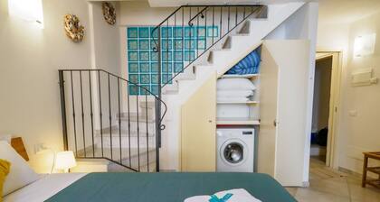 <hr /><p><strong>Ventu de Ma Studio #1: Ein gemütliches Studio im Herzen von Vernazza<br />Ventu de Ma Studio #1</strong> ist ein charmantes Studio-Apartment, das sich im <strong>ersten Stock</strong> eines typischen <strong>Turmhauses</strong> im maler