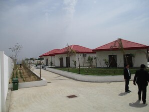 المنشأة من الخارج