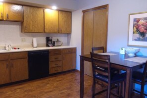 Dining - Just Perfect! Clean & Comfy Two-Bedroom Home! (St Joseph)