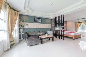 Quarto casal luxo | Frigobar, Wi-Fi de cortesia, roupa de cama