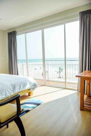 Blackout curtains, free WiFi, bed sheets - Seaman Resort (Ban Laem)