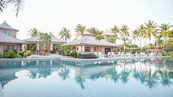 Deluxe Double with Bath | Verdunkelungsvorhänge, kostenloses WLAN, Bettwäsche