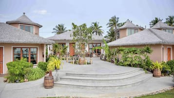 Deluxe Double with Bath | Detalhe da fachada