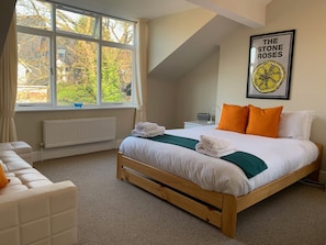 2 bedrooms, memory foam beds, iron/ironing board, WiFi