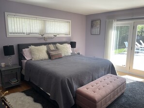 3 bedrooms, iron/ironing board, WiFi, bed sheets - SPECIAL book now for 10% off!  WHB Village 3 Brm Heated Pool, Hot Tub, Sleeps 8 (Westhampton Beach)