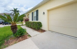 Property grounds - Orlando vacation rental near to Disney (Davenport)