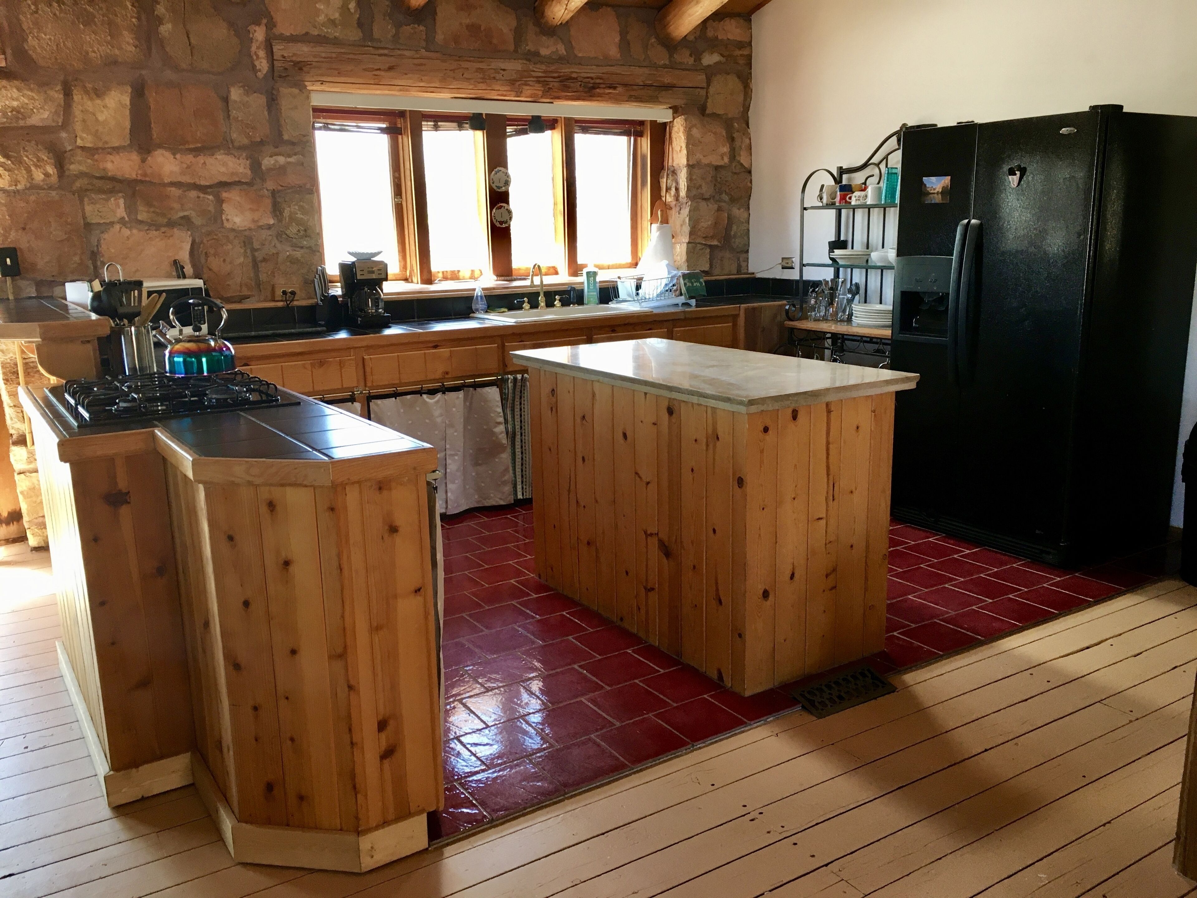 Beautifully restored cottage surrounded by the wilderness area of Vermilion Cliffs