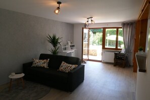 Televisie, boeken en een stereo