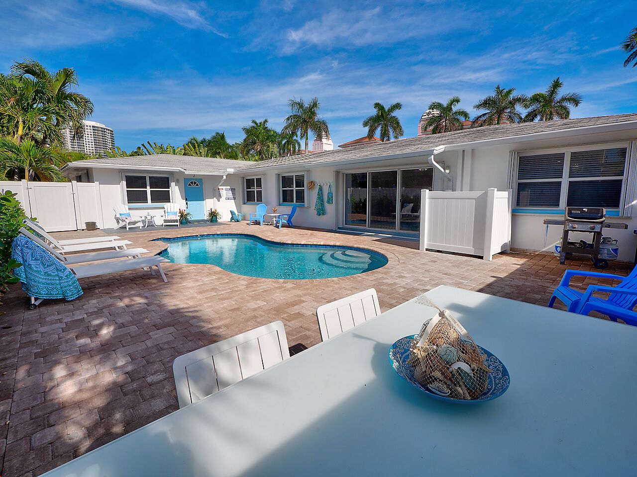 "The Sandy Shore" Palm Beach Shores