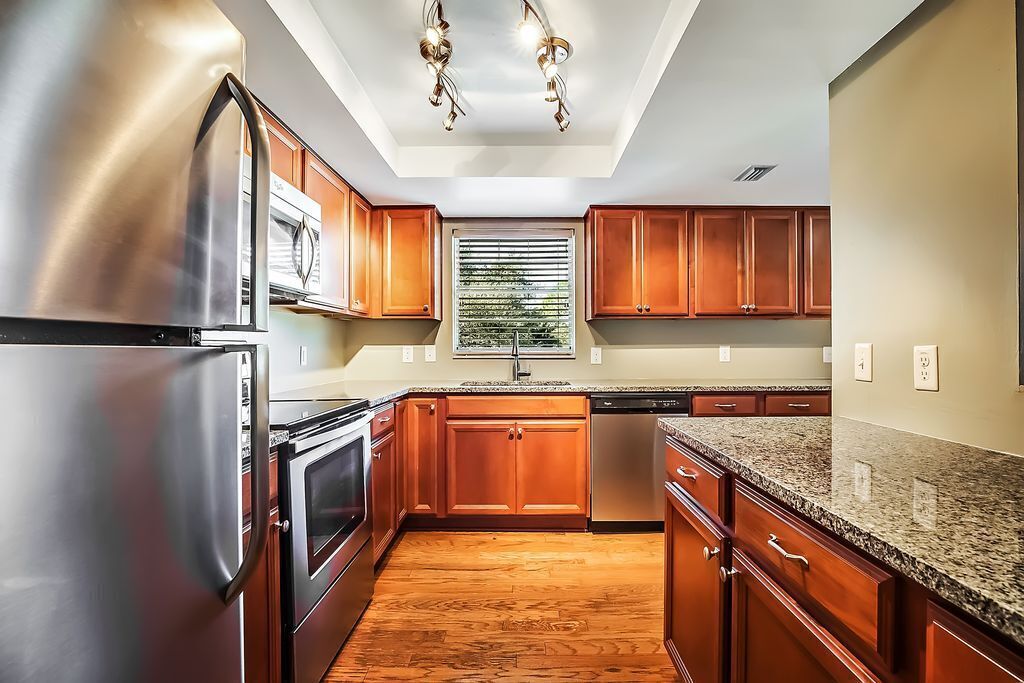 Beautiful Updated Vacation Rental Sleeps 4-6