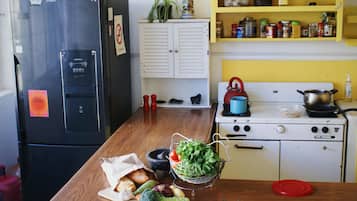 Refrigerador y microondas