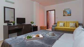 1 bedroom, internet, bed sheets