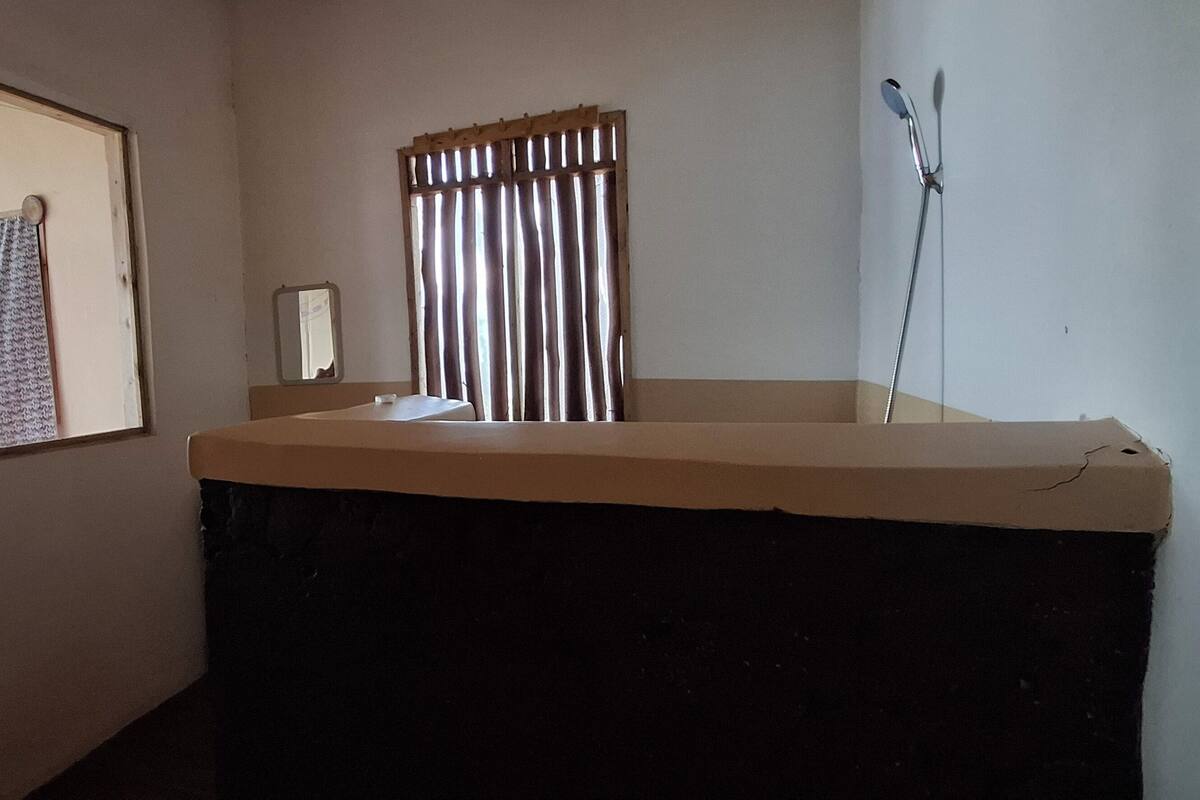 Cabaña romántica | Baño | Ducha, toallas, jabón y papel higiénico