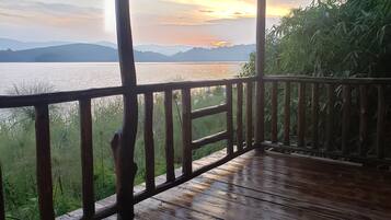 Kamar Double atau Twin Deluks | Bagian depan properti