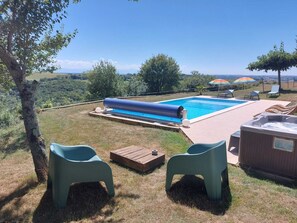 Outdoor pool - Gîte le Figuier domaine cap de coste (ST FRAJOU)