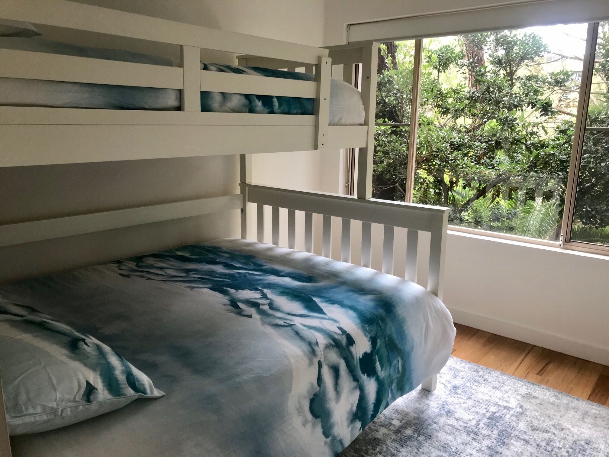 Beachside 3 bedroom apartment — image 6