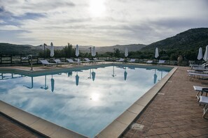 Alberca al aire libre por temporada 