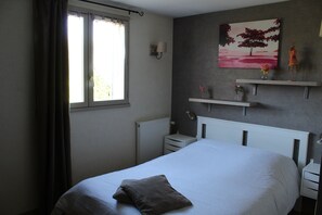 4 bedrooms, iron/ironing board, travel crib, free WiFi - Maison du Lavoir Disneyland (Bailly-Romainvilliers)