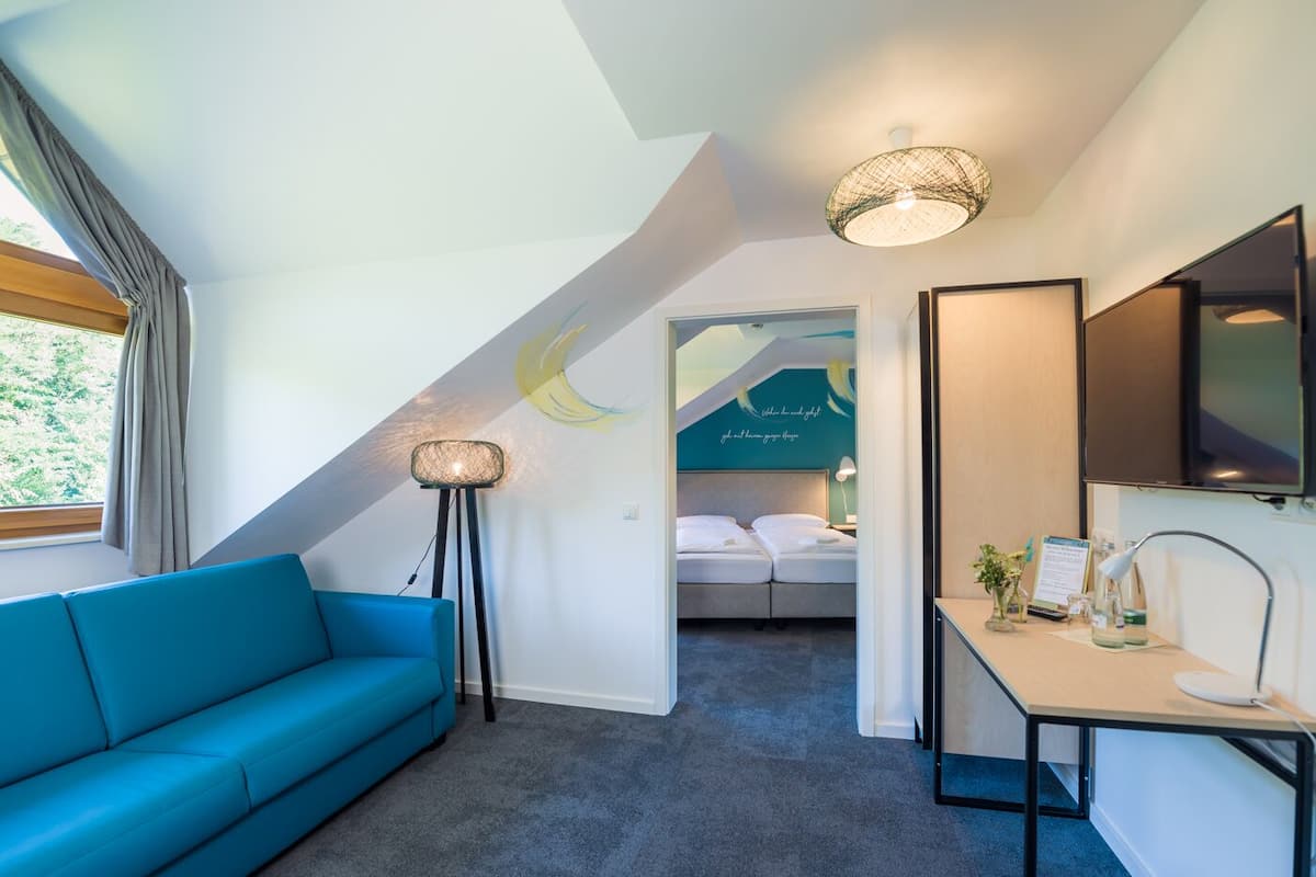 Appartement | Woonkamer | Een flatscreentelevisie
