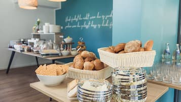 Desayuno buffet incluido todos los días