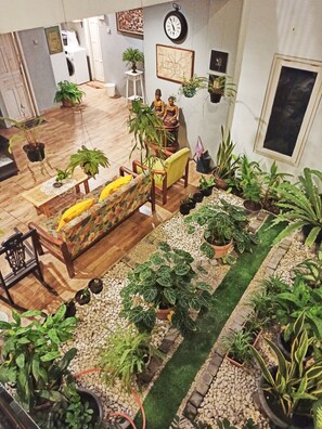 Reception - Manggolo Homestay Syariah (Yogyakarta)