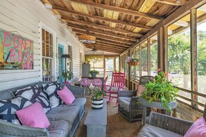 Terrace/patio - Stay @ The Sassy Shack (Folly Beach)