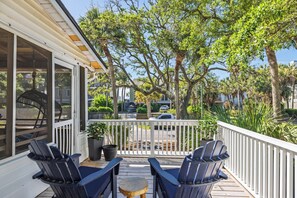 Terrace/patio - Stay @ The Sassy Shack (Folly Beach)