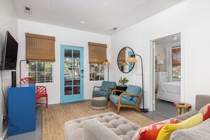 4 bedrooms, iron/ironing board, Internet, bed sheets - Stay @ The Sassy Shack (Folly Beach)