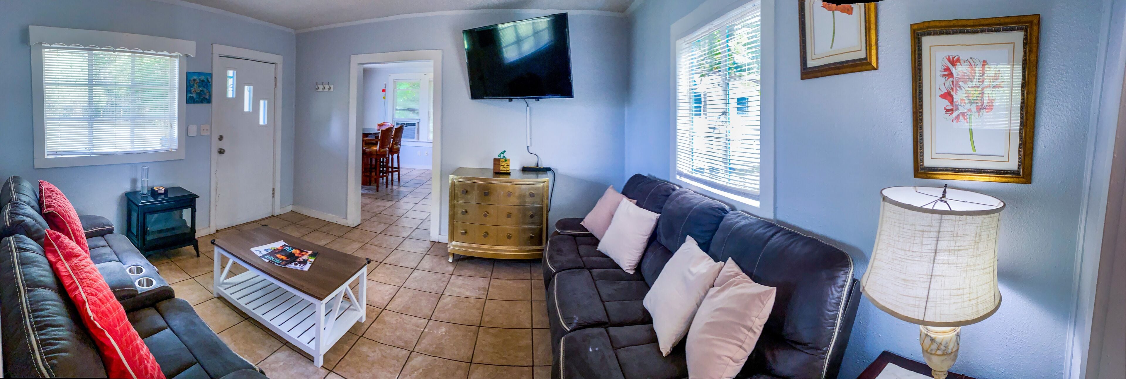 Home in Ocala, Fenced Yard, Near Historic Downtown, Fully Equipped, Pet Friendly