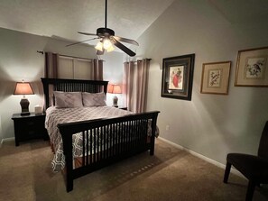 4 bedrooms, iron/ironing board, free WiFi, bed sheets